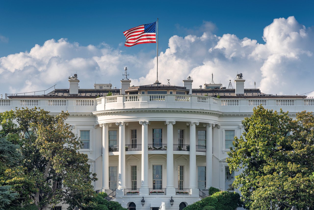 Touting $529B in savings over 10 years, White House looks to expand MFN deals with pharma