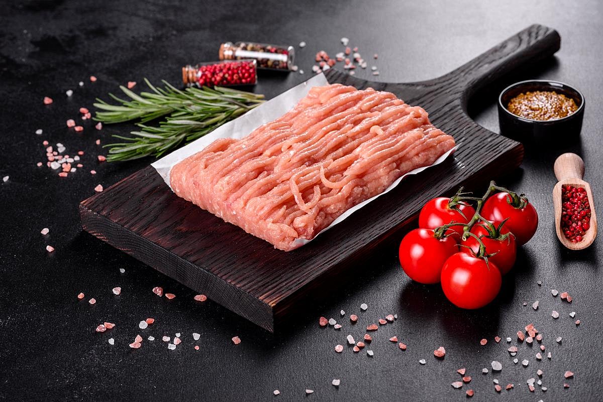 Tainted Meat Linked to Nearly 1 in 5 Urinary Tract Infections